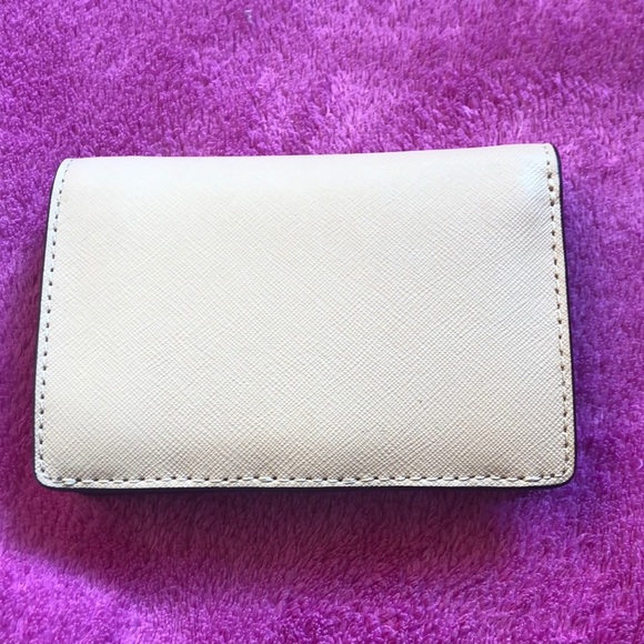 NWT Michael Kors Wallet - Picture 2 of 7
